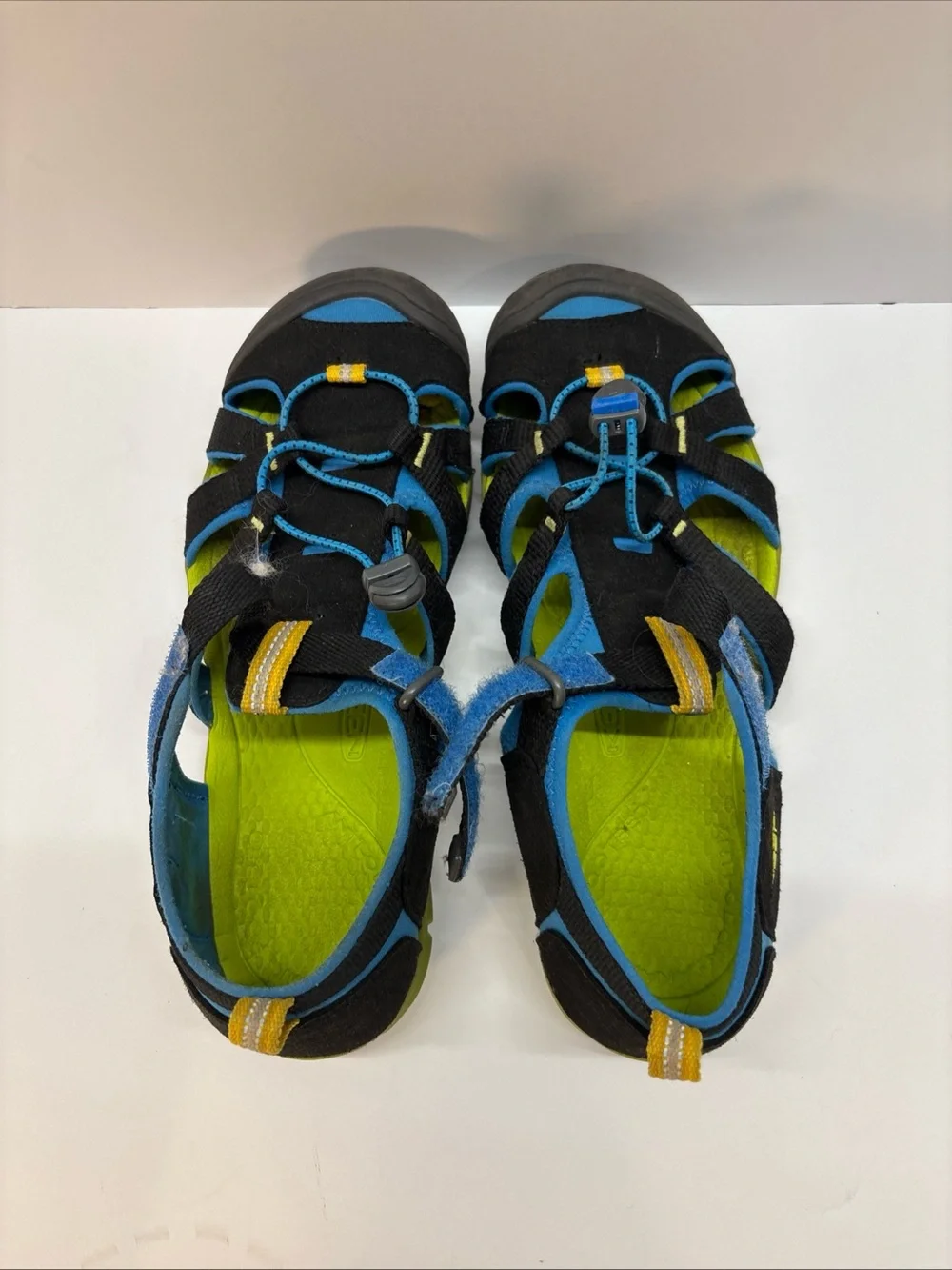 Keen Kids Black and Blue Outdoor Water Sandal with Lime Footbed size 7